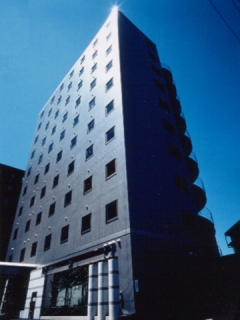 ã‚»ãƒ³ãƒˆãƒ©ãƒ«ãƒ›ãƒ†ãƒ«æ±é¤¨å¤–è¦³.jpg