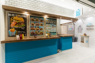 近江町バーガー（近江町市場サイトより）.jpg
